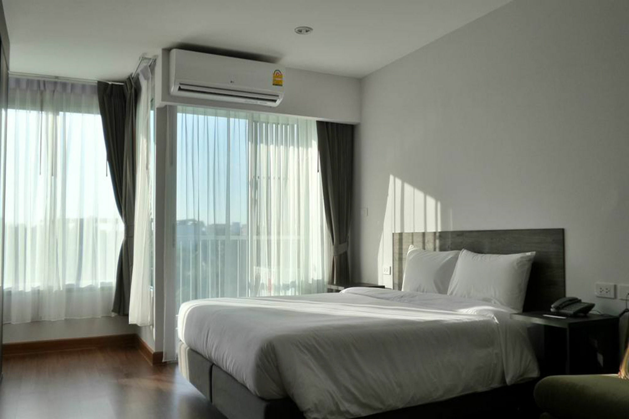 Winner Sriracha Serviced Apartment راشا سي المظهر الخارجي الصورة