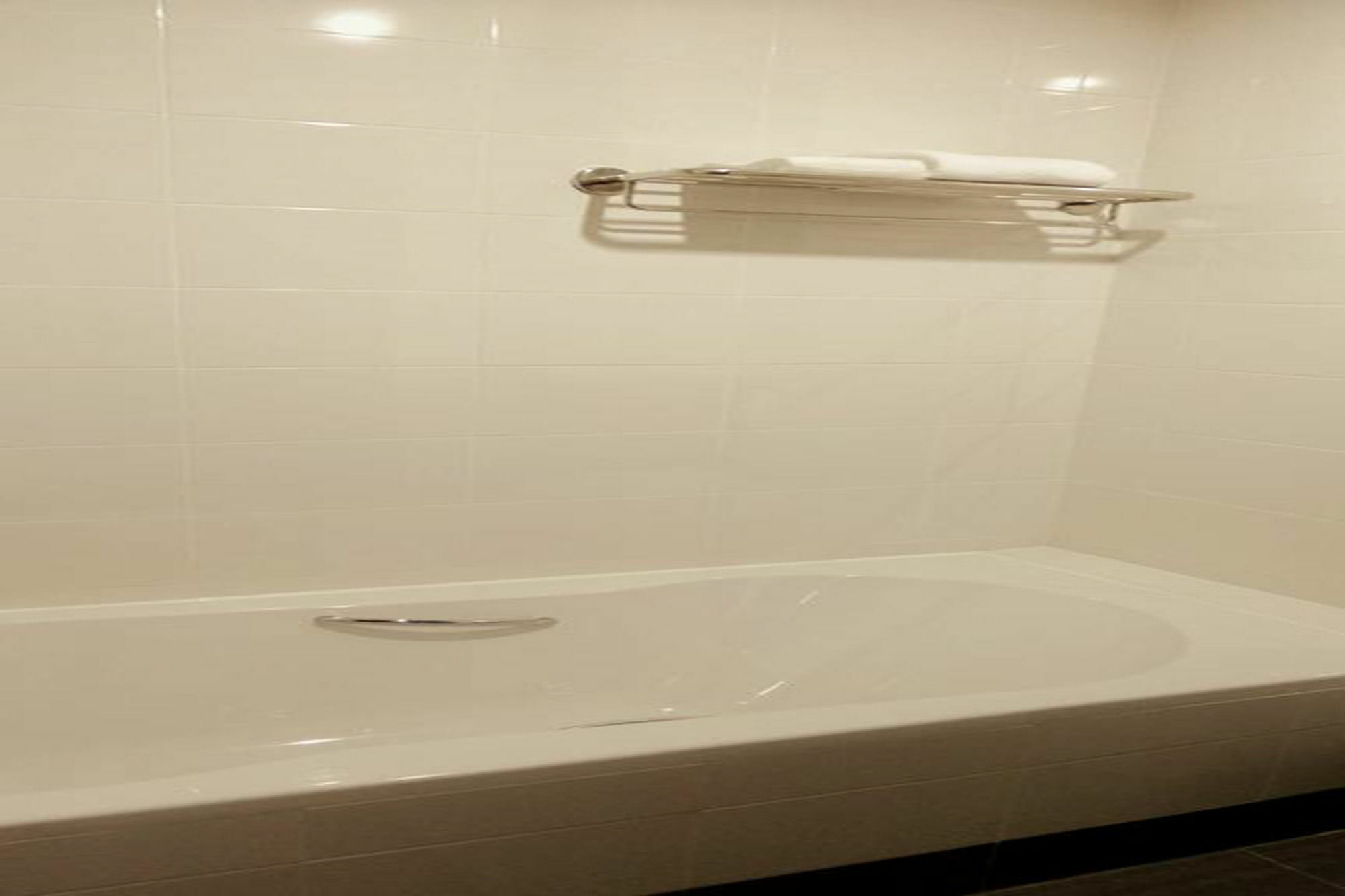 Winner Sriracha Serviced Apartment راشا سي المظهر الخارجي الصورة