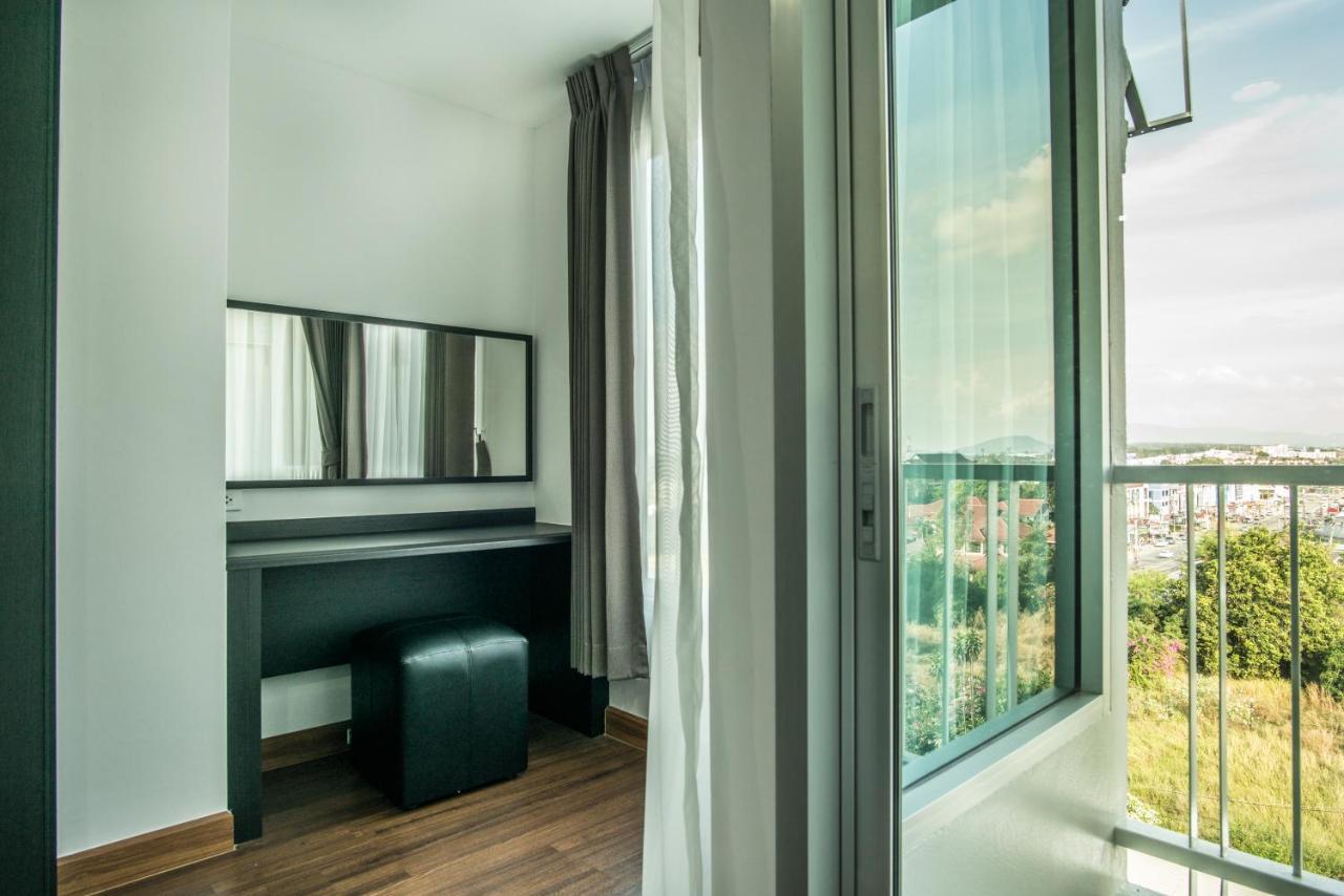 Winner Sriracha Serviced Apartment راشا سي المظهر الخارجي الصورة