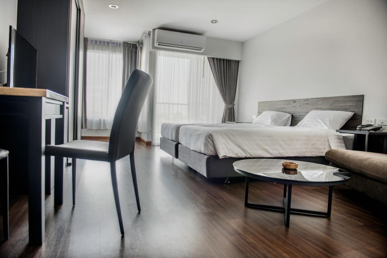 Winner Sriracha Serviced Apartment راشا سي المظهر الخارجي الصورة