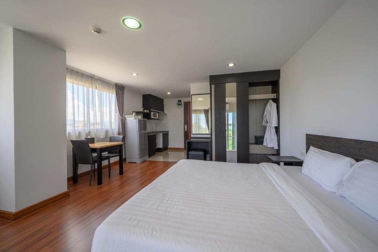 Winner Sriracha Serviced Apartment راشا سي المظهر الخارجي الصورة