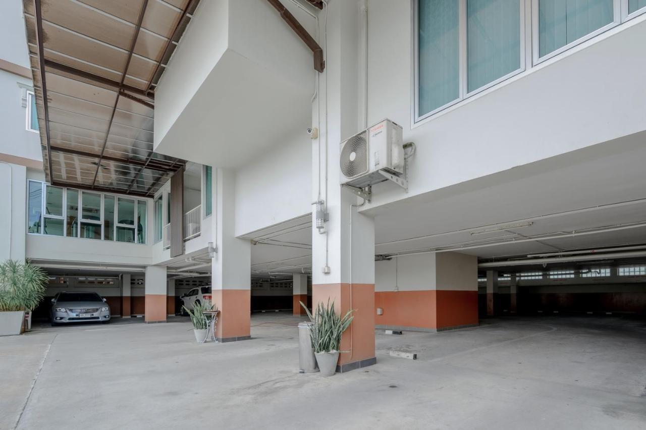 Winner Sriracha Serviced Apartment راشا سي المظهر الخارجي الصورة